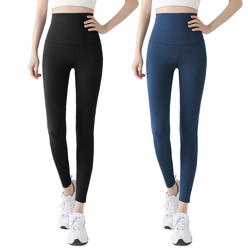 FREES COPES Women's Sports Clothing - 2 Pack Seamless Yoga Leggings in Black and Blue, made of elastane for spring/summer, ideal for yoga and stretch activities, featuring a high waist and soft fabric for ultimate comfort.