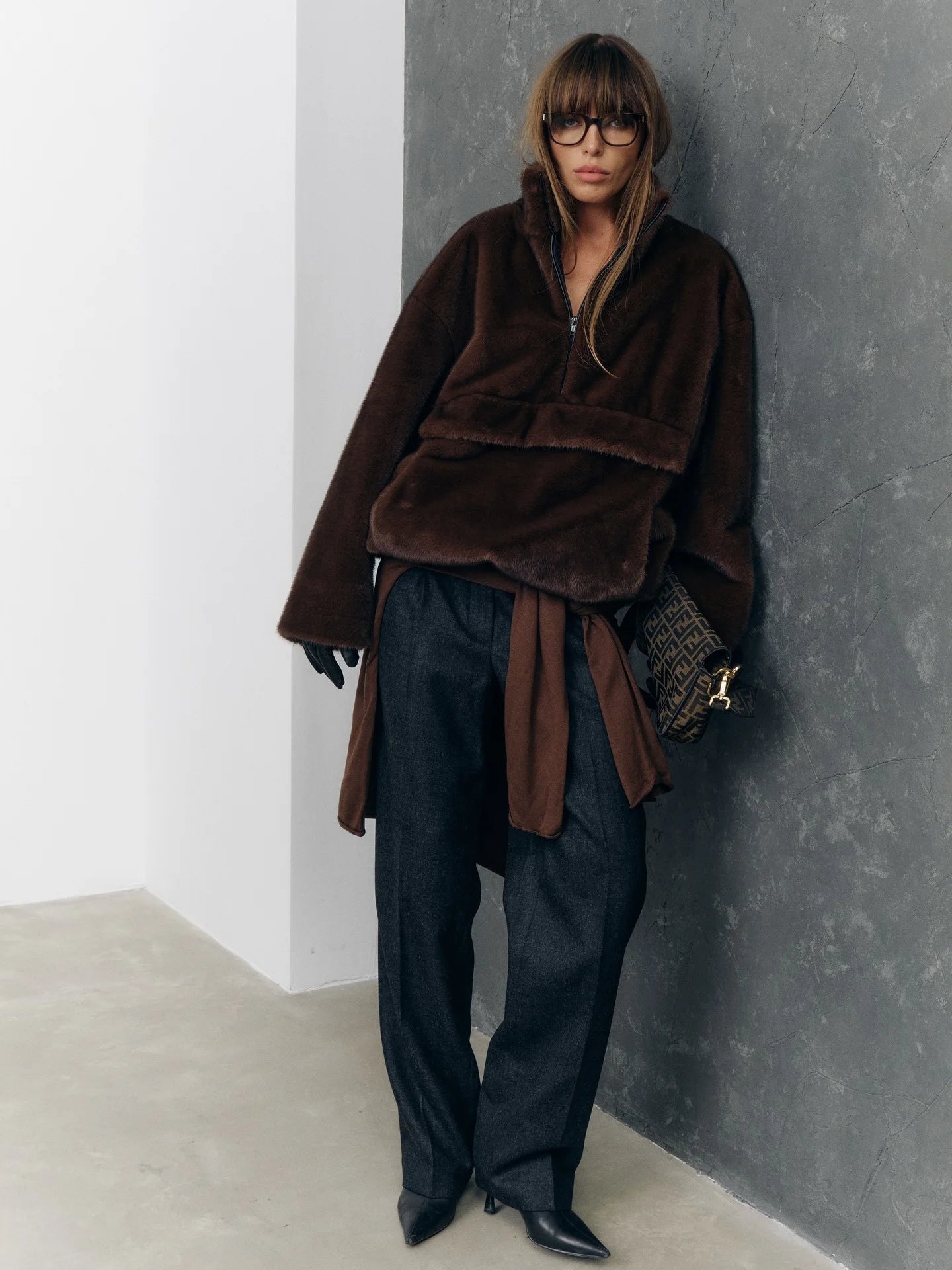 2025 Designer Faux Fur Coat, New Winter Style, Warm Pullover Zipper Top Simple Stylish And Elegant