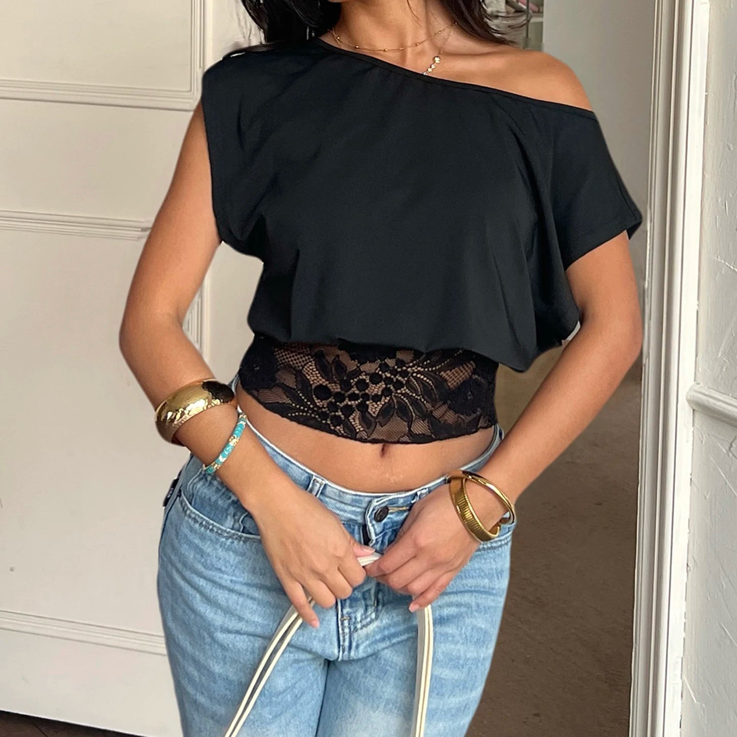 Elegant Patchwork Lace T-Shirt See Through Slim-Fitting Crew Neck Off-Shoulder Tees Women 2026 Fashion New （Two Design Styles）