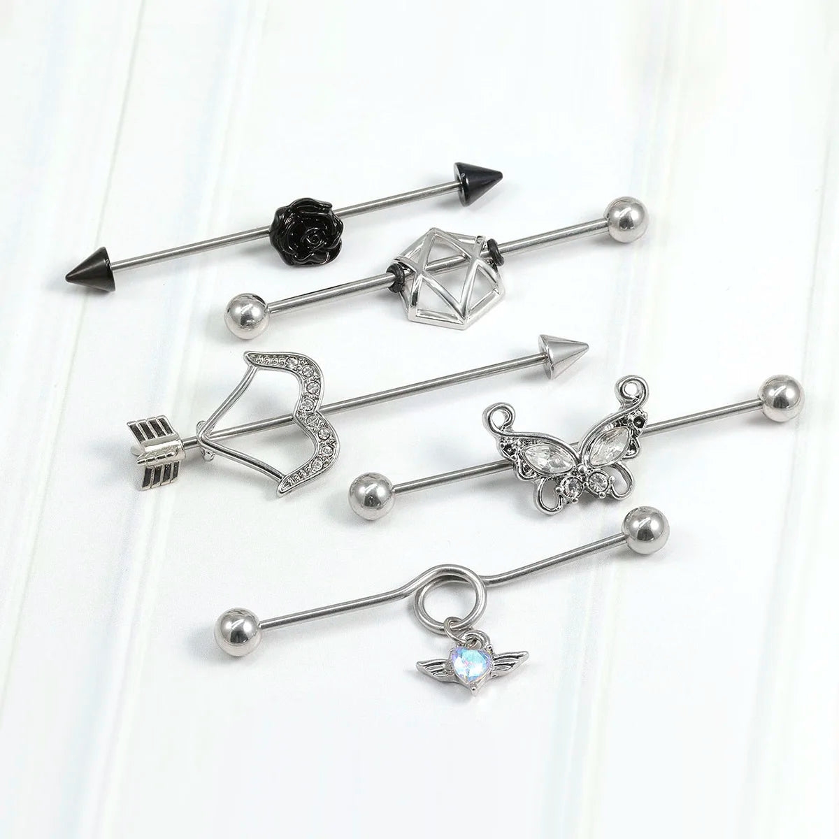 1 Pcs Stainless Steel Bow Butterfly Pendant Female Punk Industrial Barbell Cartilage Earring Tragus Long Spiral Piercing Jewelry