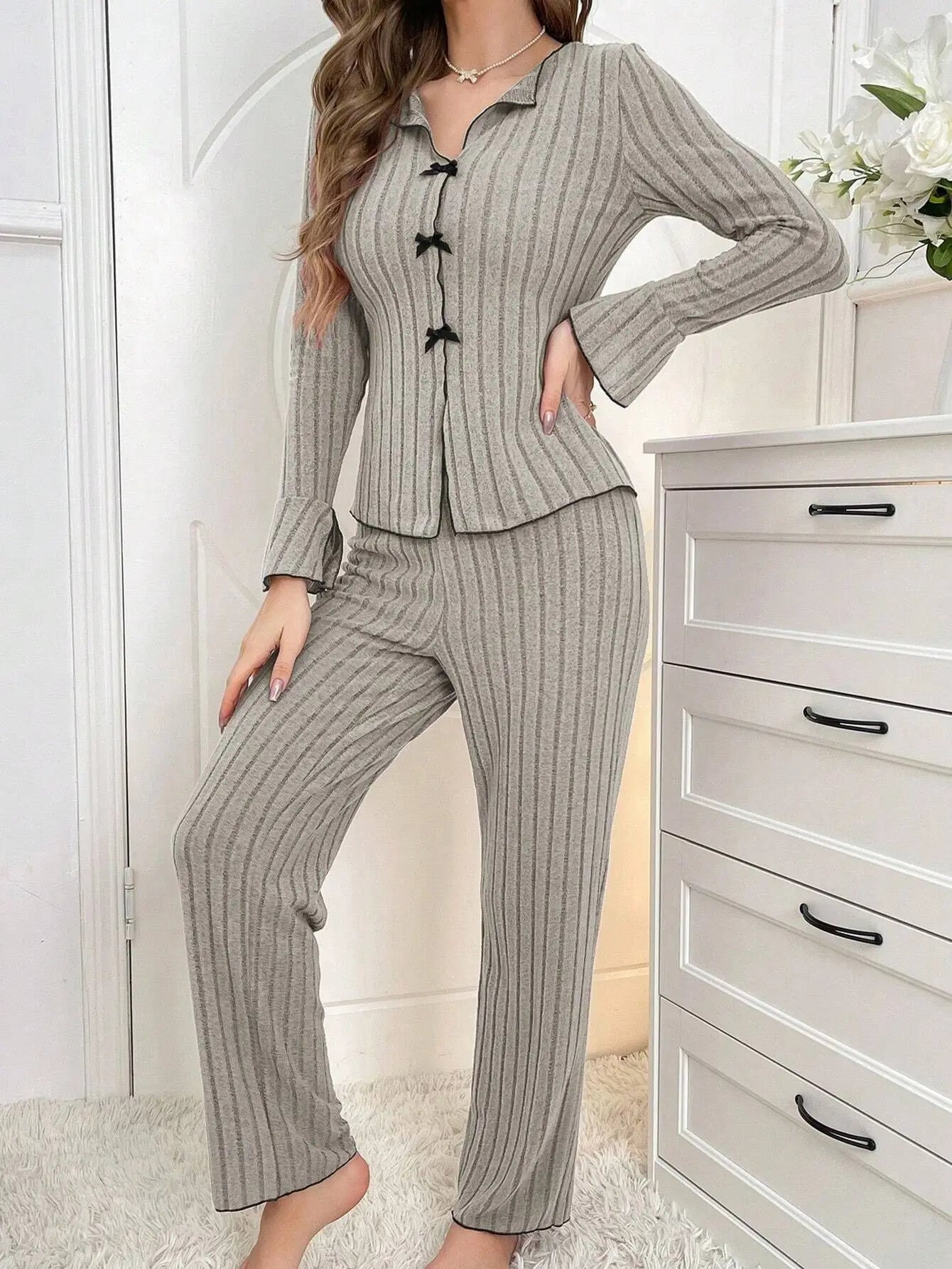 Women Autumn Winter Sleepwear Pijamas Set Lapel Bow Flannel Warm Long Sleeve Tshirt Tops and Trousers Home Suit Pajamas