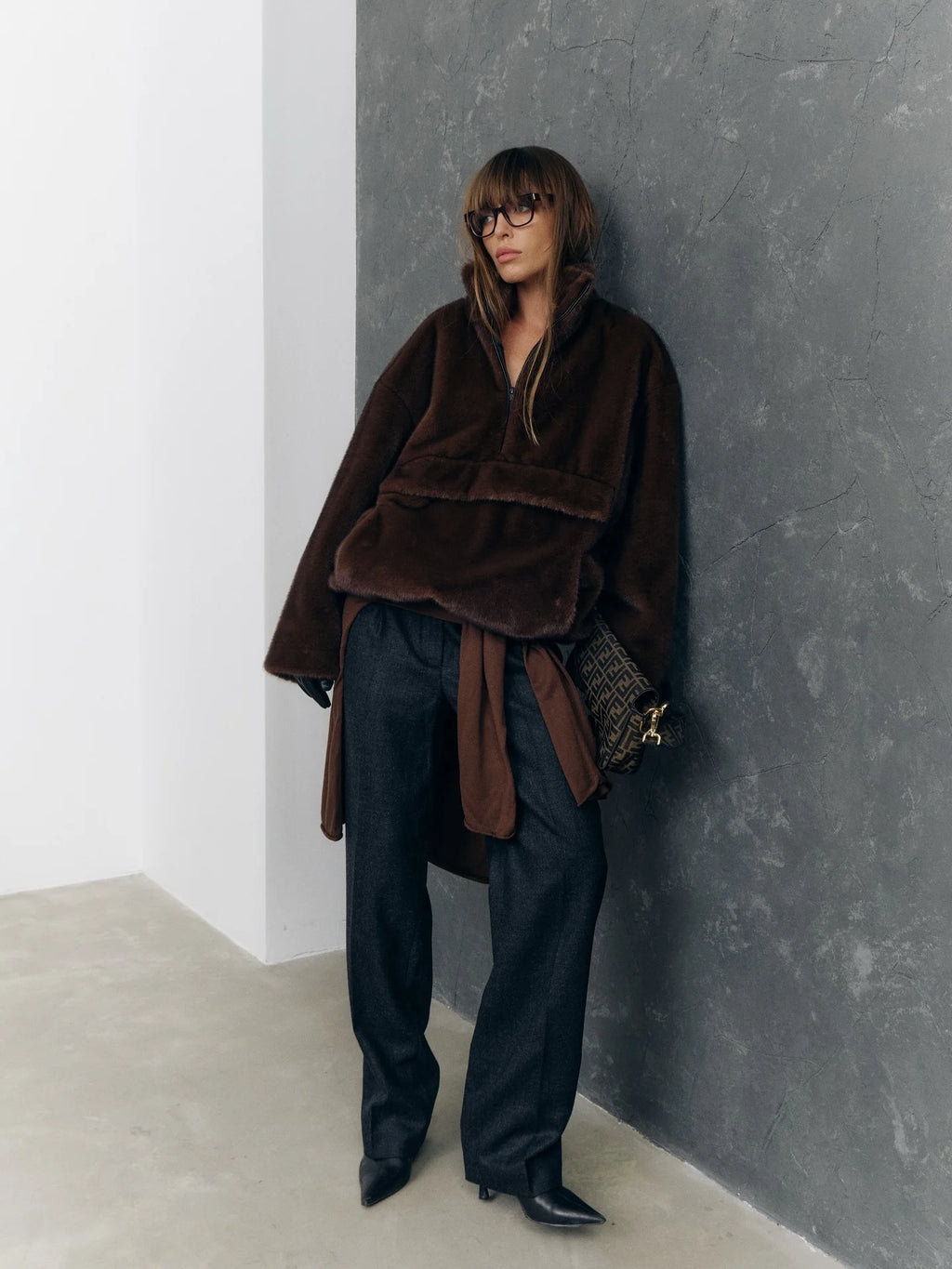 2025 Designer Faux Fur Coat, New Winter Style, Warm Pullover Zipper Top Simple Stylish And Elegant