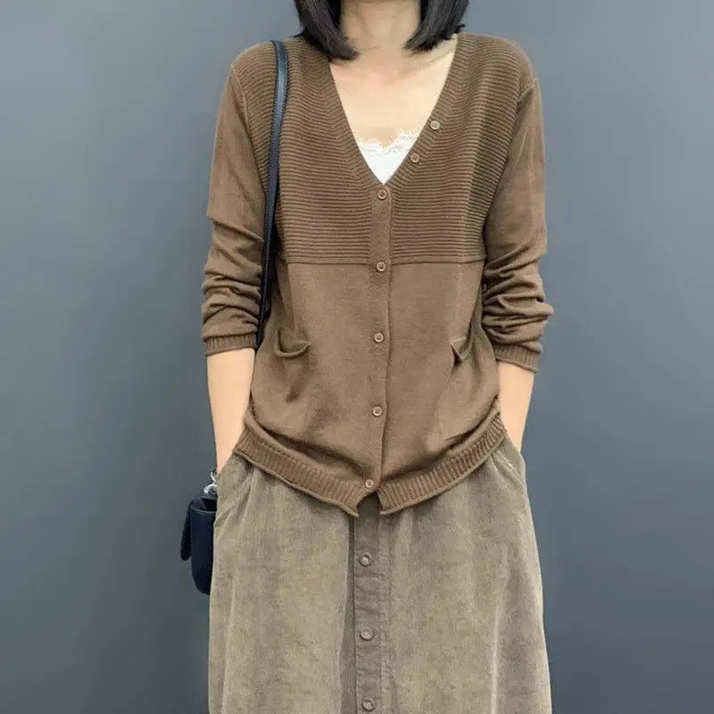 Long Sweaters V Neck Tops Sweater Cashmere Cardigans Woman Y2k Vintage Brown Crochet Knitted Cardigan for Women 2025 Trend Black