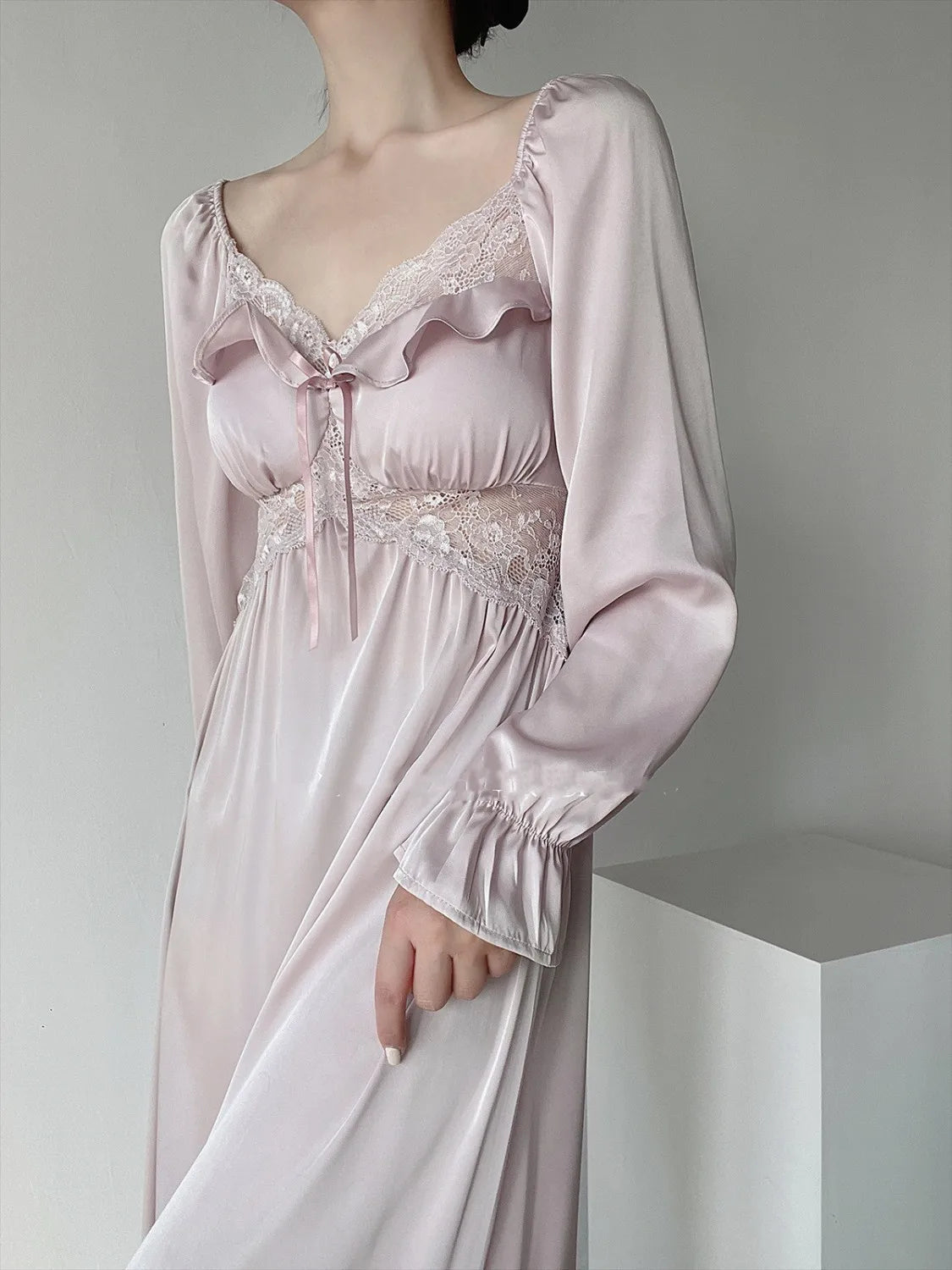 French Elegant Lace Pajamas Nightdress Vintage Spring Summer Long Fashion Sleepwear NightgownNight Wears For Women