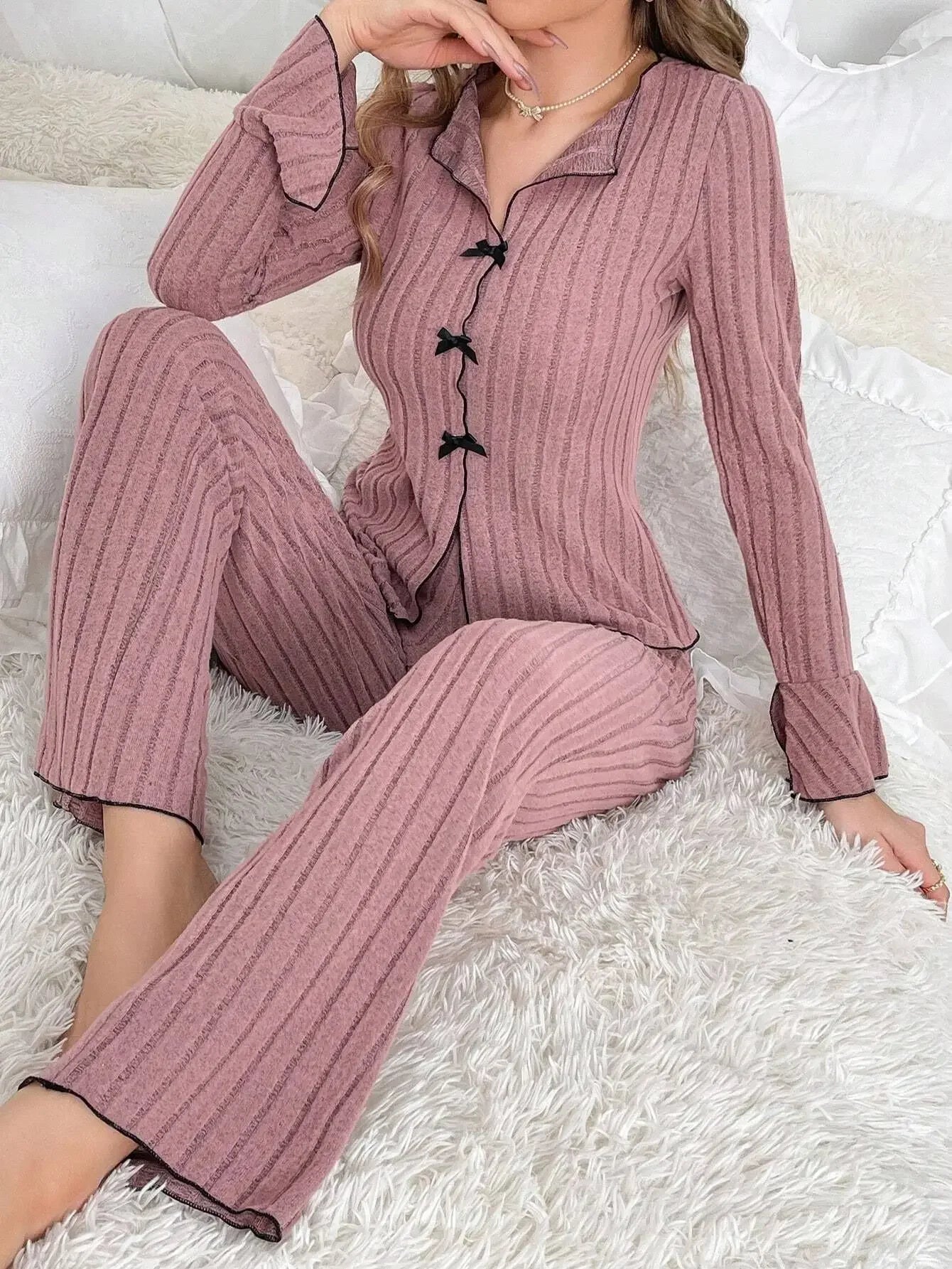 Women Autumn Winter Sleepwear Pijamas Set Lapel Bow Flannel Warm Long Sleeve Tshirt Tops and Trousers Home Suit Pajamas
