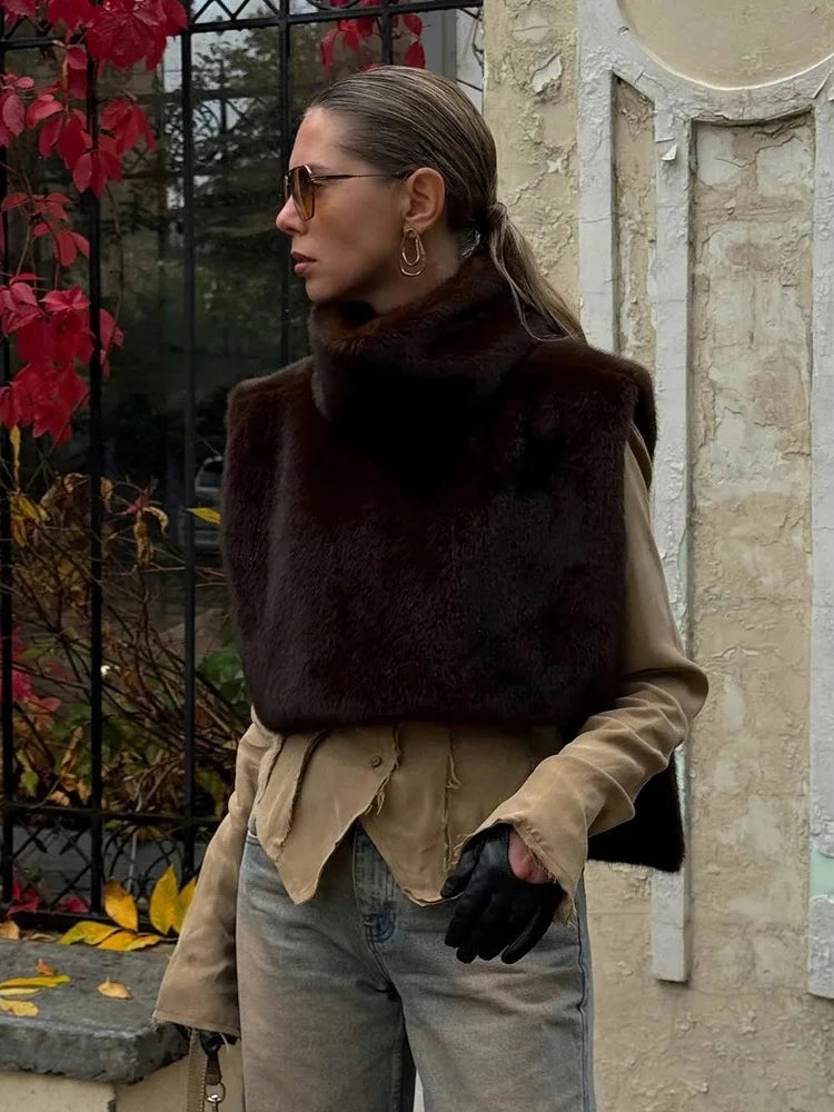 2025 Brand Fashion Warm Faux Fur Sable Vest Crop Top Autumn Winter Turtleneck Faux Mink Fur Tank Tops Sleeveless Jacket Coat