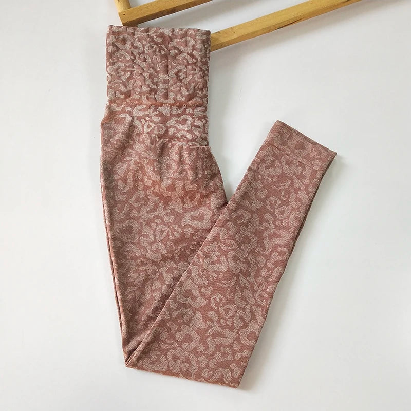 Seamless leopard print peach hip yoga pants, high waisted quick drying sports and fitness pants