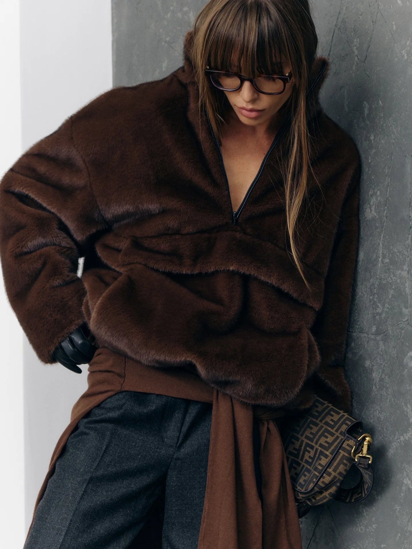 2025 Designer Faux Fur Coat, New Winter Style, Warm Pullover Zipper Top Simple Stylish And Elegant
