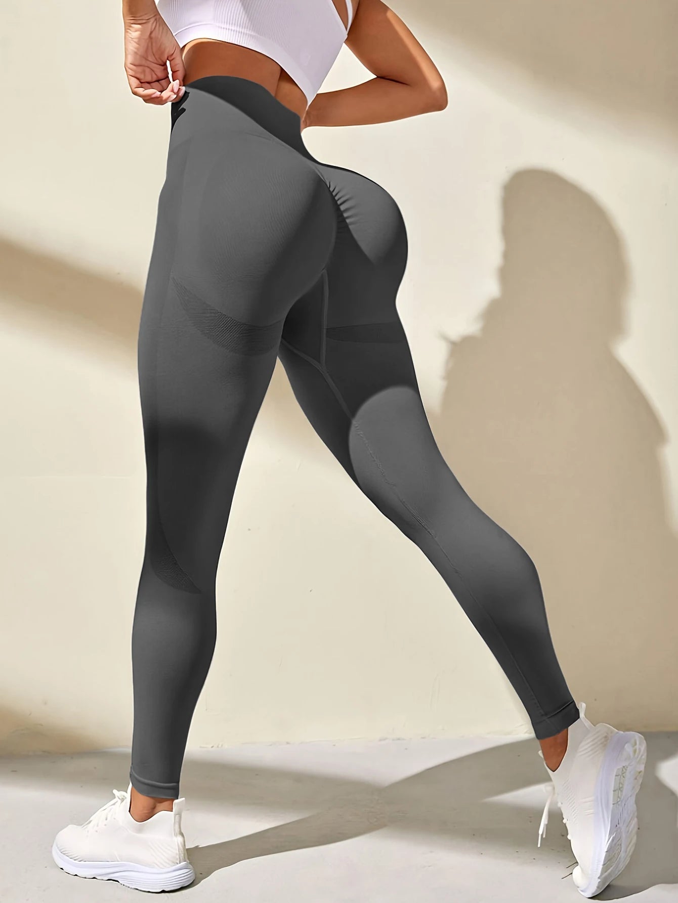 Seamless yoga pants peach sports high waist and hip lifting fitness cropped pants