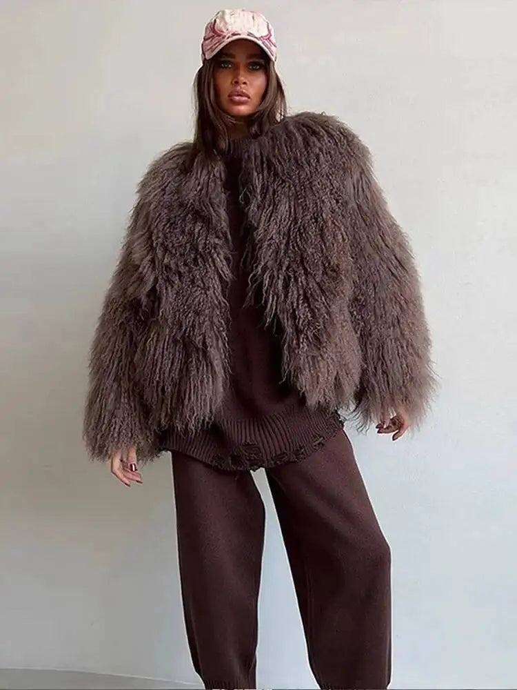 DEAT Fashion Brown Faux Fur Coat Women's Round Neck Loose Long Sleeves Thick Plush Short Jacket Winter New 7A1041