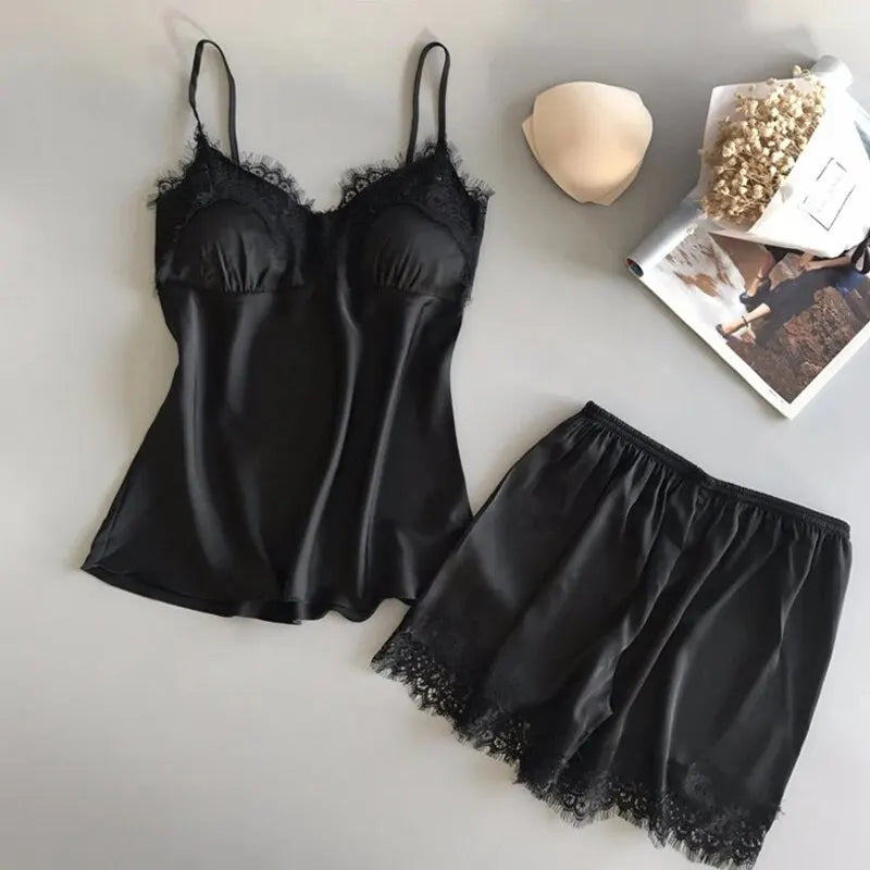 Women Halter Pajamas  Camisole Shorts Home Wear Red Black Sexy Lace Ventilate Classic Summer Thin Pajamas Without Chest Cushion
